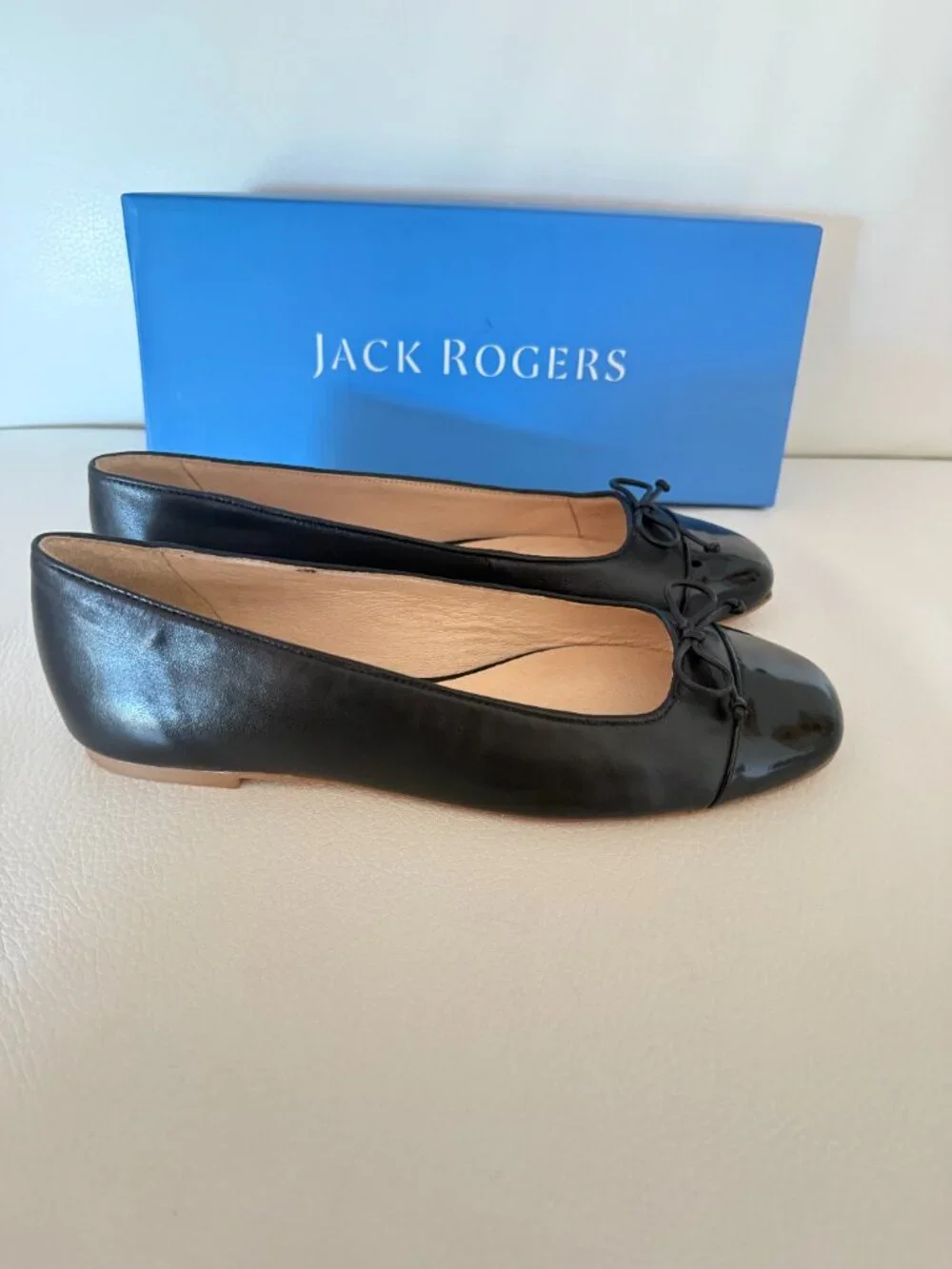 NIB JACK ROGERS KENLYN CAP TOE BALLET SHOES BLACK LEATHER / PATENT LEATHER 9
